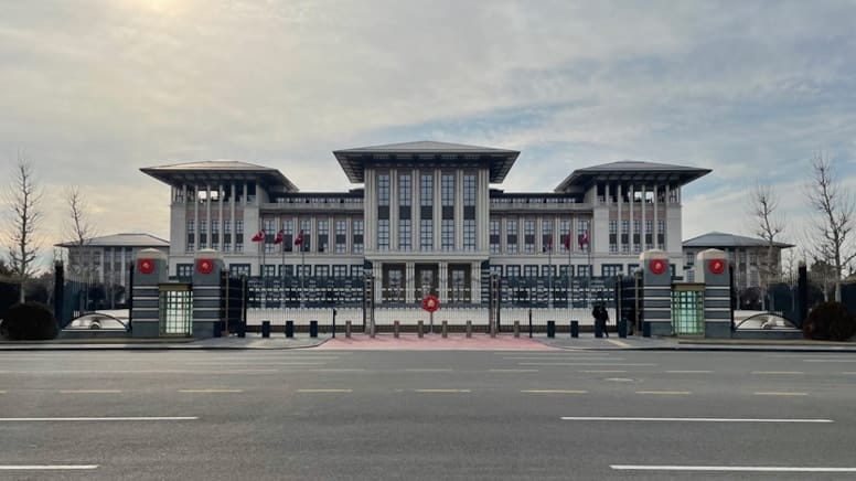 Kamu kurumlarında izin zorunluluğu kalktı!