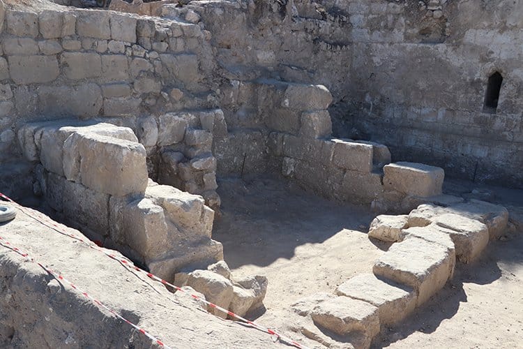 Hasankeyf’te 1600 yıllık askeri yapı kalıntıları bulundu