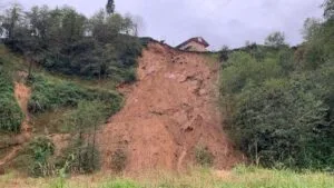 Rize’de heyelan