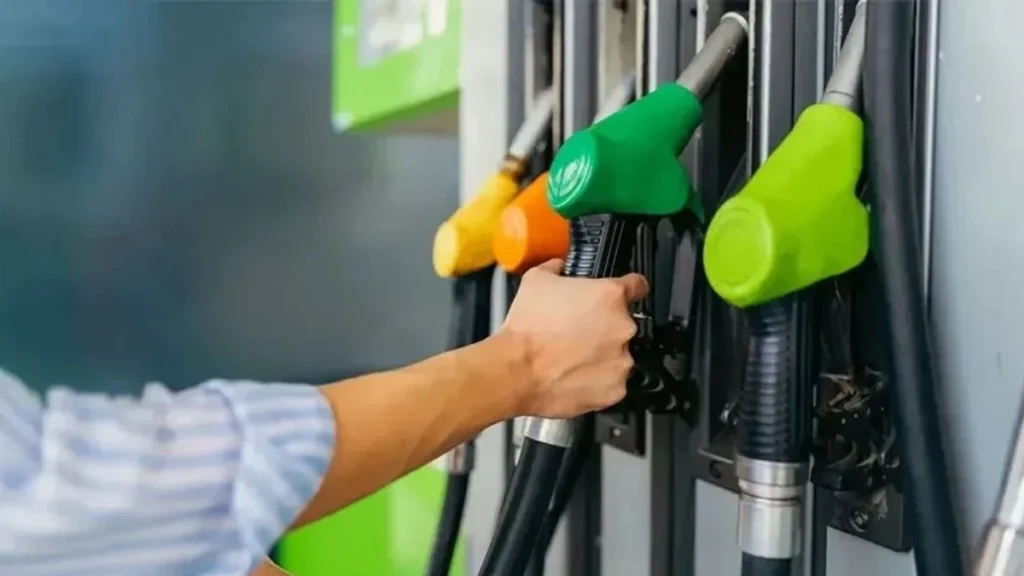 Akaryakıtta büyük indirim şoku!