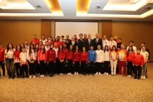 Sivas’ta Zirvedeki Yiğidolar ödül töreni düzenlendi