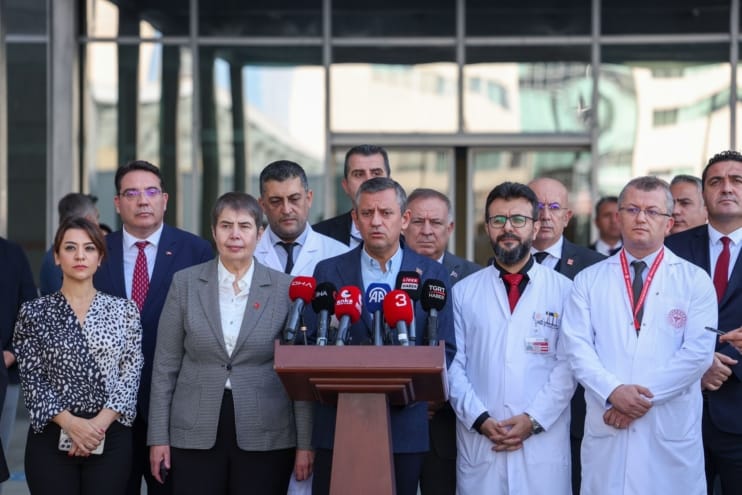 Özel, TUSAŞ’taki terör saldırısında yaralananları ziyaret etti