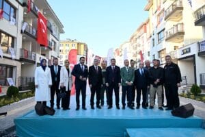 Deprem bölgesinde 130 bin konut teslim edildi