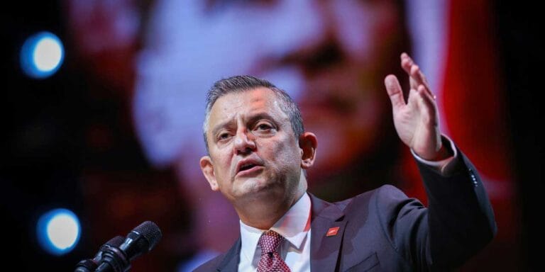 Özgür Özel’den Nobel Ödülü kazanan Acemoğlu’na tebrik, hükümete eleştiri