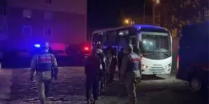 Kars’ta 21 Afganistan uyruklu düzensiz göçmen yakalandı