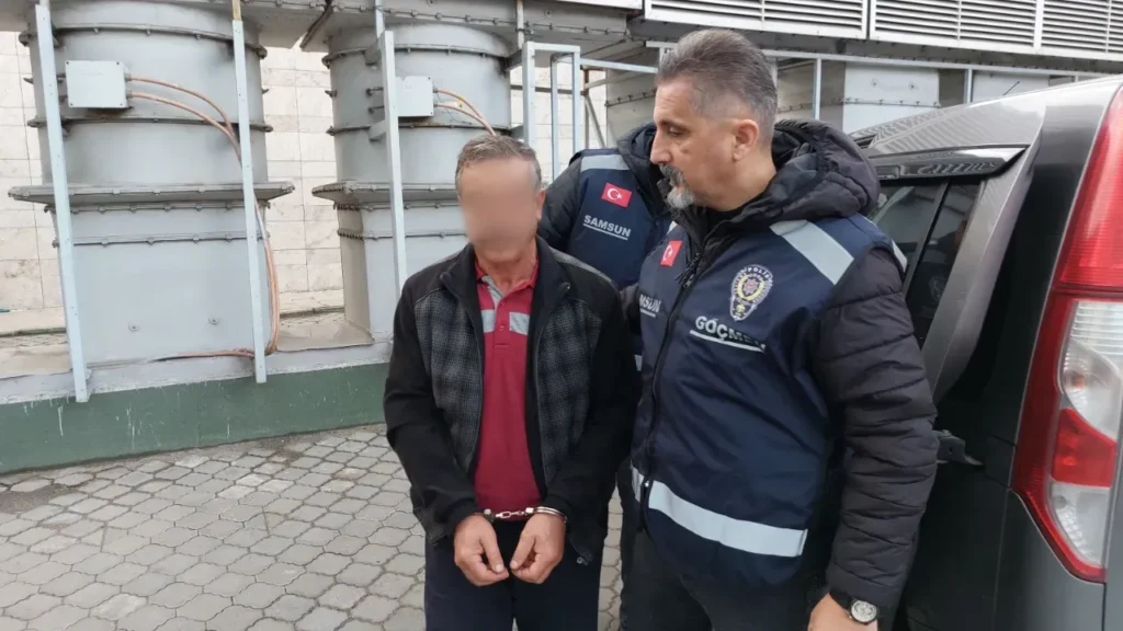 40 Kaçak Göçmeni Sakarya’ya Götürecekti, Tutuklandı