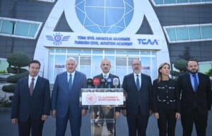 Bakan Uraloğlu’ndan 12 yeni iç hat müjdesi!