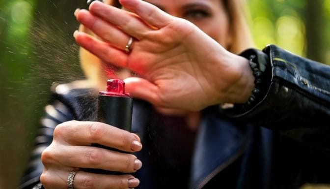 Kadın cinayetlerini fırsat bilenler biber gazı fiyatlarını iki katına çıkardı!