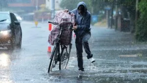 Meteoroloji uyardı! Kuvvetli yağış ve rüzgar var!