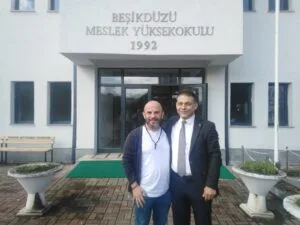 Mezun öğrenci okulunu unutmadı