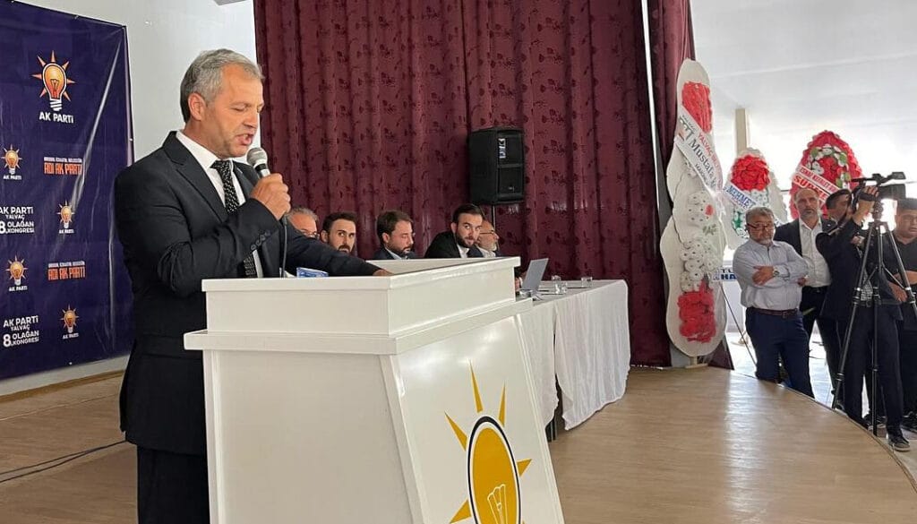 AK Parti Yalvaç kongresi tamamlandı