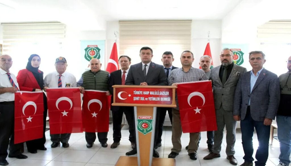 Başkan Savcı: “Terörist başına izgürlük isteyenler unutmasın