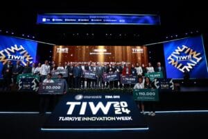 950 Bin Gence Yapay Zekâ Eğitimi Verilecek