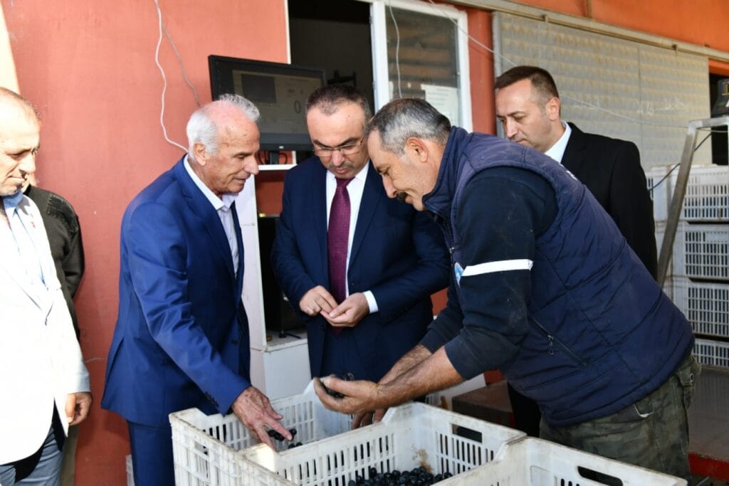 Vali Soytürk sorunları dinledi