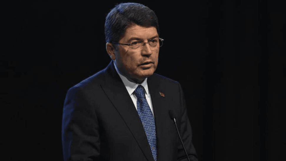 Yargıyı tehdit etmek kimsenin haddi değil