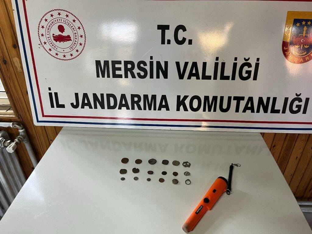 Jandarma 18 parça tarihi eşya ele geçirdi