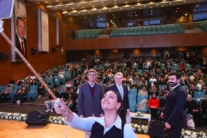 Bakan Bak, Türkiye Yüzyılı’nda en büyük gücümüz gençler