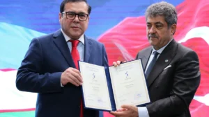 Menderes Demir’e Özbekistan’da ‘Fahri Profesörlük’ beratı verildi