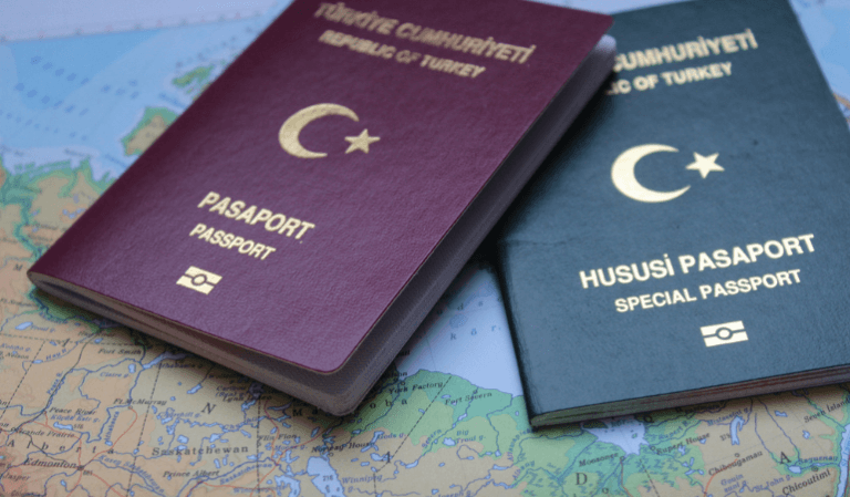 AYM’den pasaport kararı: yetki iptal edildi