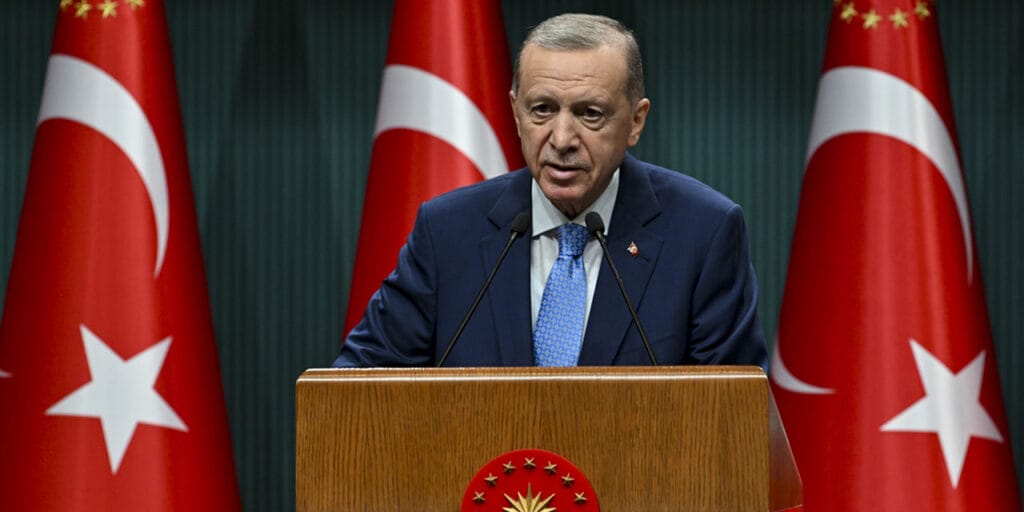 Hatalı politikalarını terk etmesini bekliyoruz