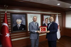 Giresun Valisi Mehmet Fatih Serdengeçti MHP İl Yönetimini kabul etti