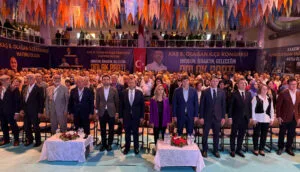 AK Parti Kaş ilçe kongresinde Okay Bilgin güven tazeledi
