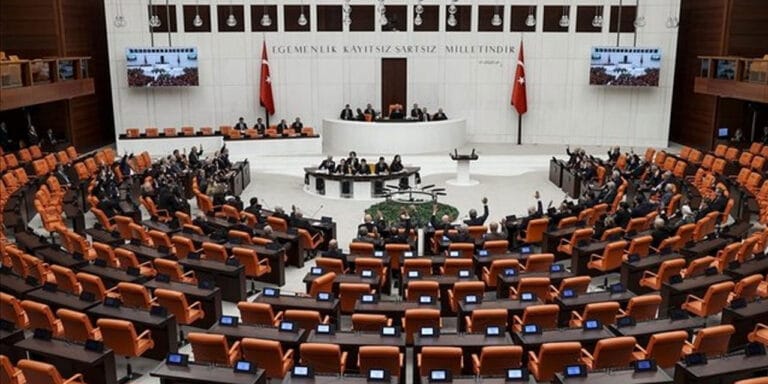 Noterlik Kanunu ile Bazı Kanunlarda Değişiklik Yapılmasına Dair Kanun TBMM’den geçti