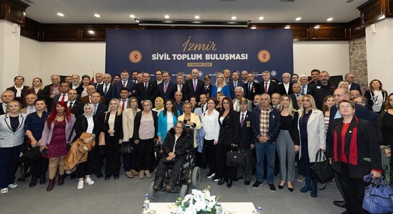 TBMM Başkanı Kurtulmuş, İzmir’de STK temsilcileriyle buluştu
