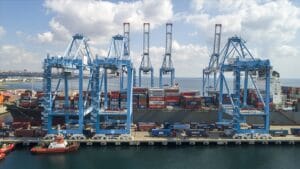 Çin’den ticaret fazlasında tarihi rekor: 1 trilyon dolar kapıda