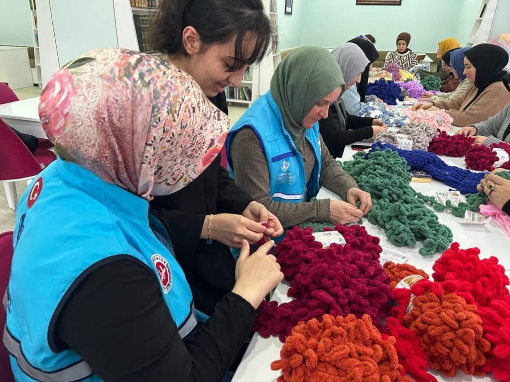 Amasya’da “İyiliği İlmek İlmek Örüyoruz” projesi başladı