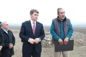 Amasya Valisi Önder Bakan, Oluz Höyük kazı alanını inceledi