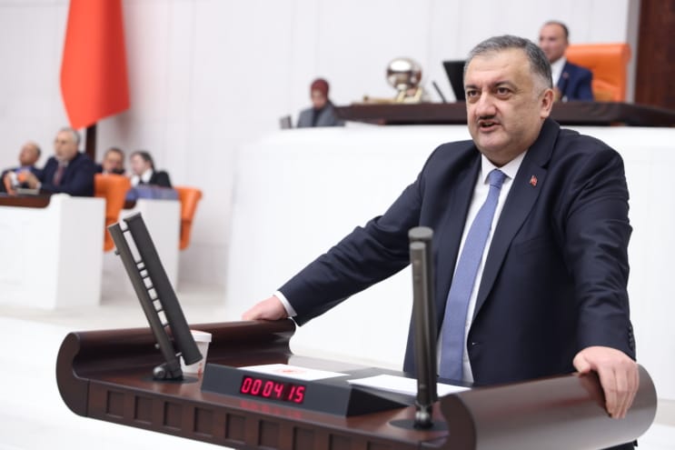 Matbaanın icadı Hristiyanlık dünyasını, internetin icadı ise İslam dünyasını sarsmıştır