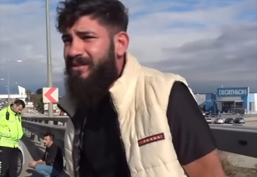 Polisin dur ihtarına uymadı ateş edilerek durduruldu