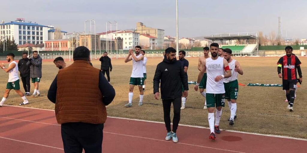 Kars 36 Spor, Erzincan Ulalarspor karşısında sahadan galibiyetle ayrıldı