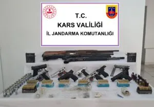 Kars’ta jandarmadan 25 adrese eş zamanlı operasyon..! – Birlik Haber Ajansı