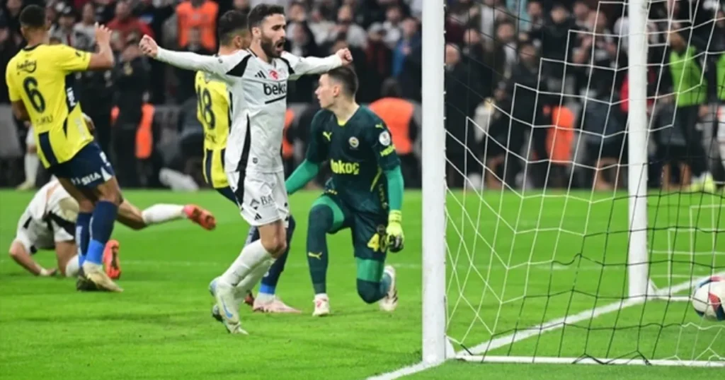 Fenerbahçe Beşiktaş’a 1-0 yenildi
