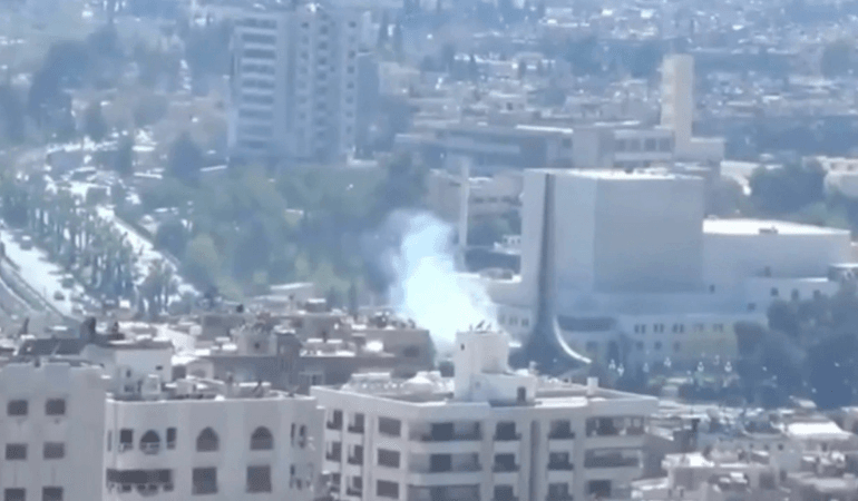 Rejim güçleri geriliyor, muhalifler Şam’a yöneliyor