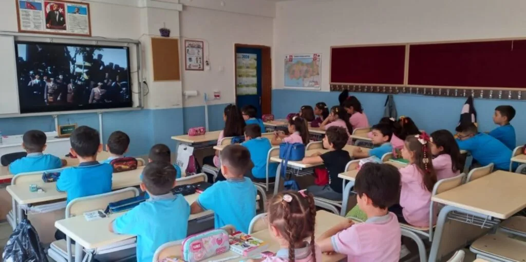 Okullarda Yarıyıl tatili ve İkinci ara tatili ne zaman başlayacak?