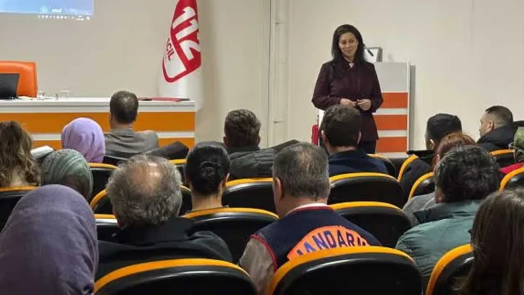 Balıkesir 112 Acil Çağrı Merkezi’nde personel için İletişim Eğitimi düzenlendi – Birlik Haber Ajansı