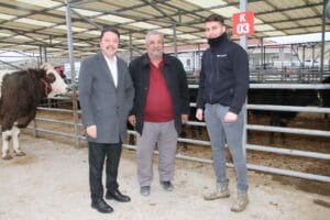 Beypazarı Belediye Başkanı Kasap, canlı hayvan pazarında – Birlik Haber Ajansı