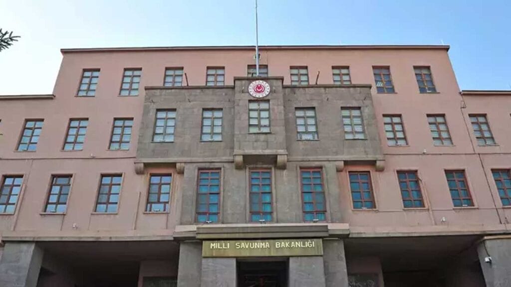 MSB, 5 teğmen ve 3 disiplin amirine TSK’den ihraç kararı verdi – Birlik Haber Ajansı