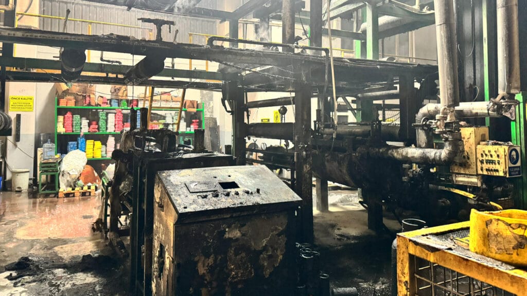 Sakarya Büyükşehir Belediyesi’nden kazan patlamasına müdahale – Birlik Haber Ajansı