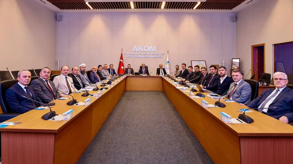 Başkan Alemdar, 16 ilçe başkanını AKOM’da topladı – Birlik Haber Ajansı