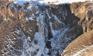 Kars Susuz Şelalesi, soğuklardan nasibini aldı – Birlik Haber Ajansı