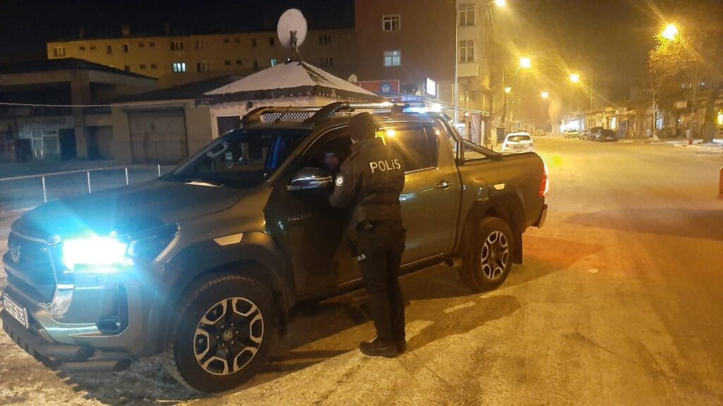 Kars’ta asayiş uygulaması yapıldı – Birlik Haber Ajansı