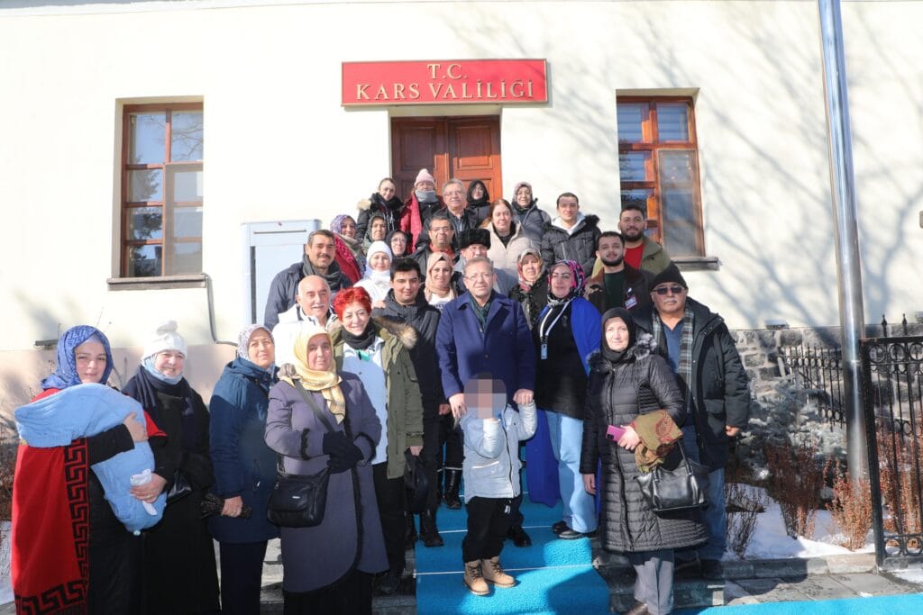 Vali Ziya Polat, Kars’ı tercih eden yerli turistlere teşekkür etti – Birlik Haber Ajansı