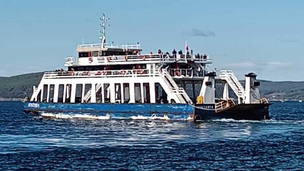 Çanakkale’de fırtına feribot seferlerini iptal ettirdi – Birlik Haber Ajansı