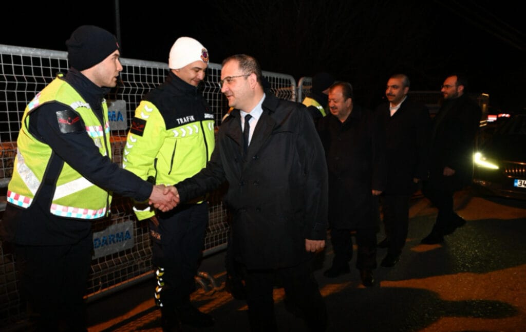 Yeni yıla görevi başında giren personeli yalnız bırakmadılar – Birlik Haber Ajansı