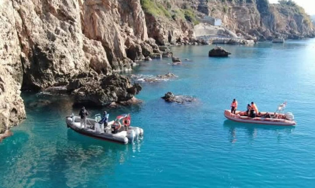 Falezlerde su altı mağaralarında arama çalışmaları sürüyor – Birlik Haber Ajansı