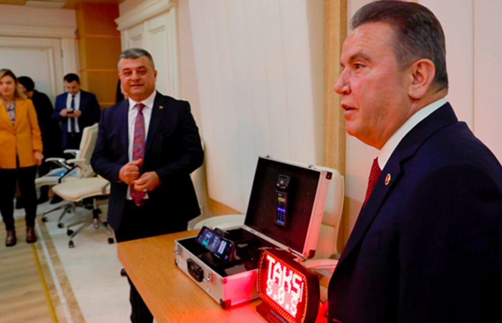 Antalya’da 6 bin 615 ticari taksiye panik butonu ve kamera – Birlik Haber Ajansı